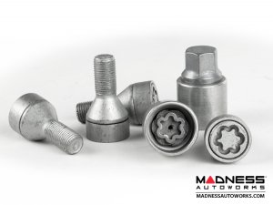 Alfa Romeo 4C Wheel Locks - Farad - Silver - Starlock